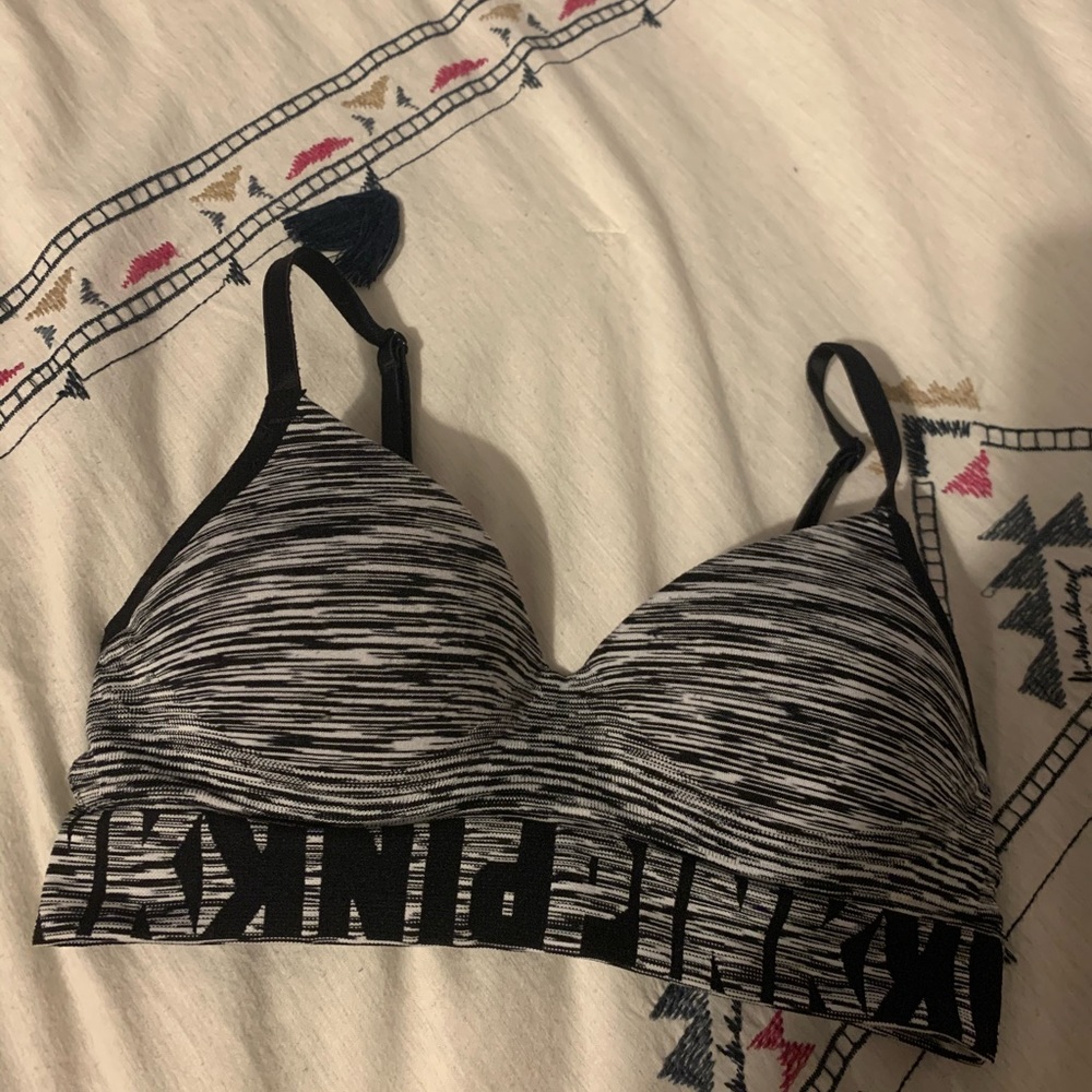 vs PINK bra size XS